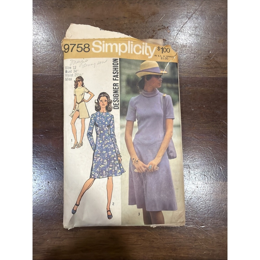 Vintage 1970's Simplicity Designer Fashion Sewing pattern 9758